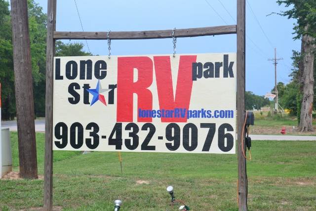 lonestar-rv-parks-sign